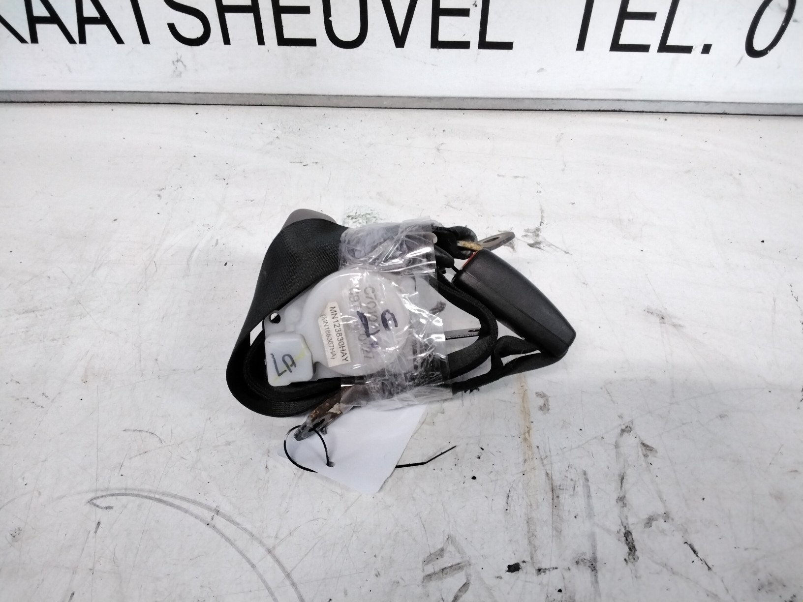 Veiligheidsriem LA Mitsubishi L200 Dubbele Cabine - MN188367HA | Eric de Kort NL