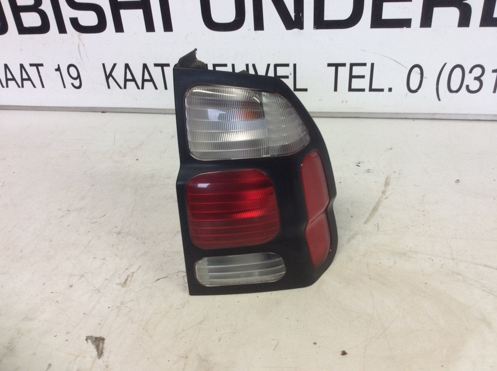Achterlicht Rechts Mitsubishi Pajero Sport 2004 - 8330A060 | Eric de Kort NL