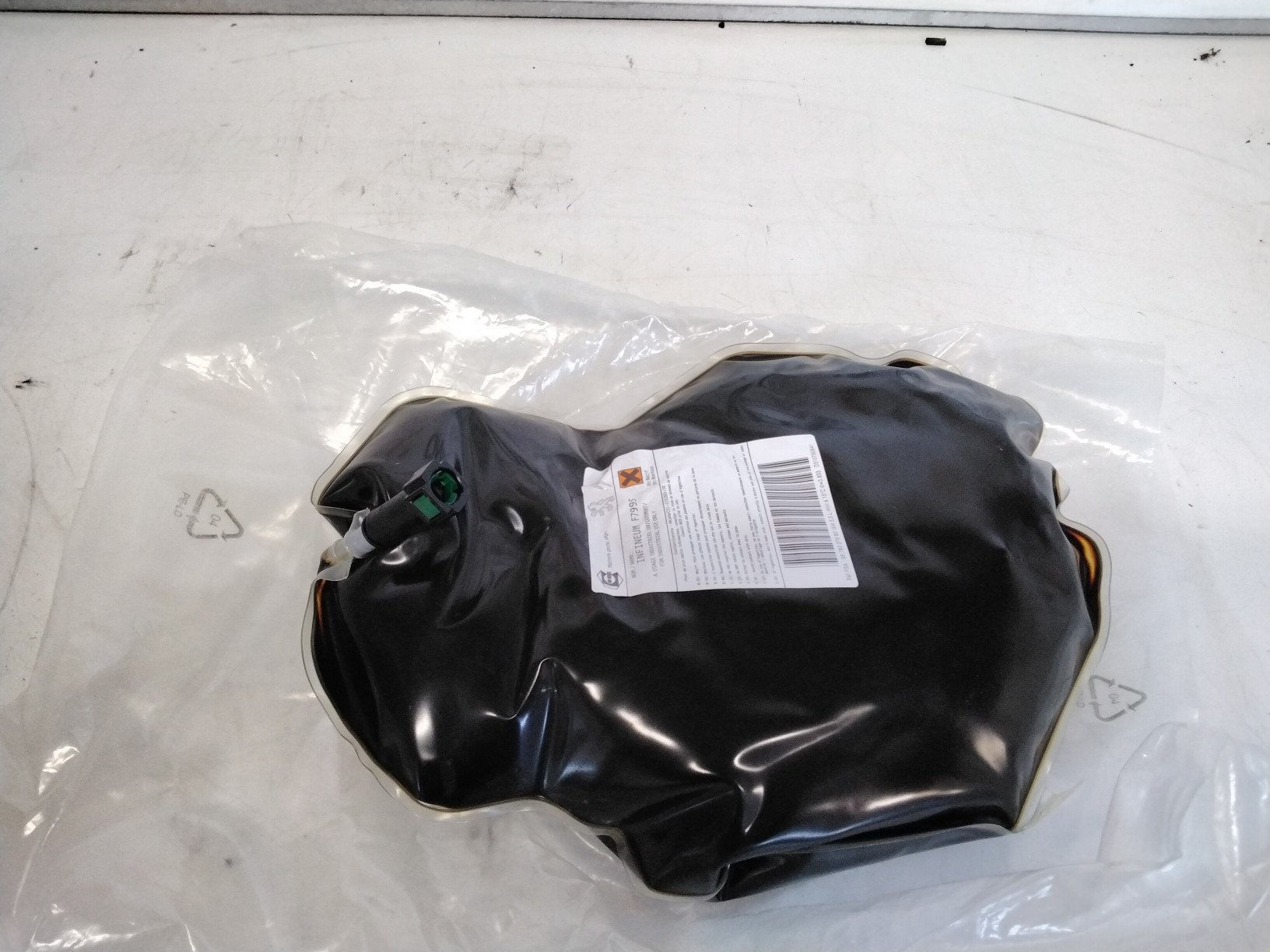 Brandstof toevoeging Mitsubishi Outlander 2.2DID 2010 - MN982417 | Eric de Kort NL