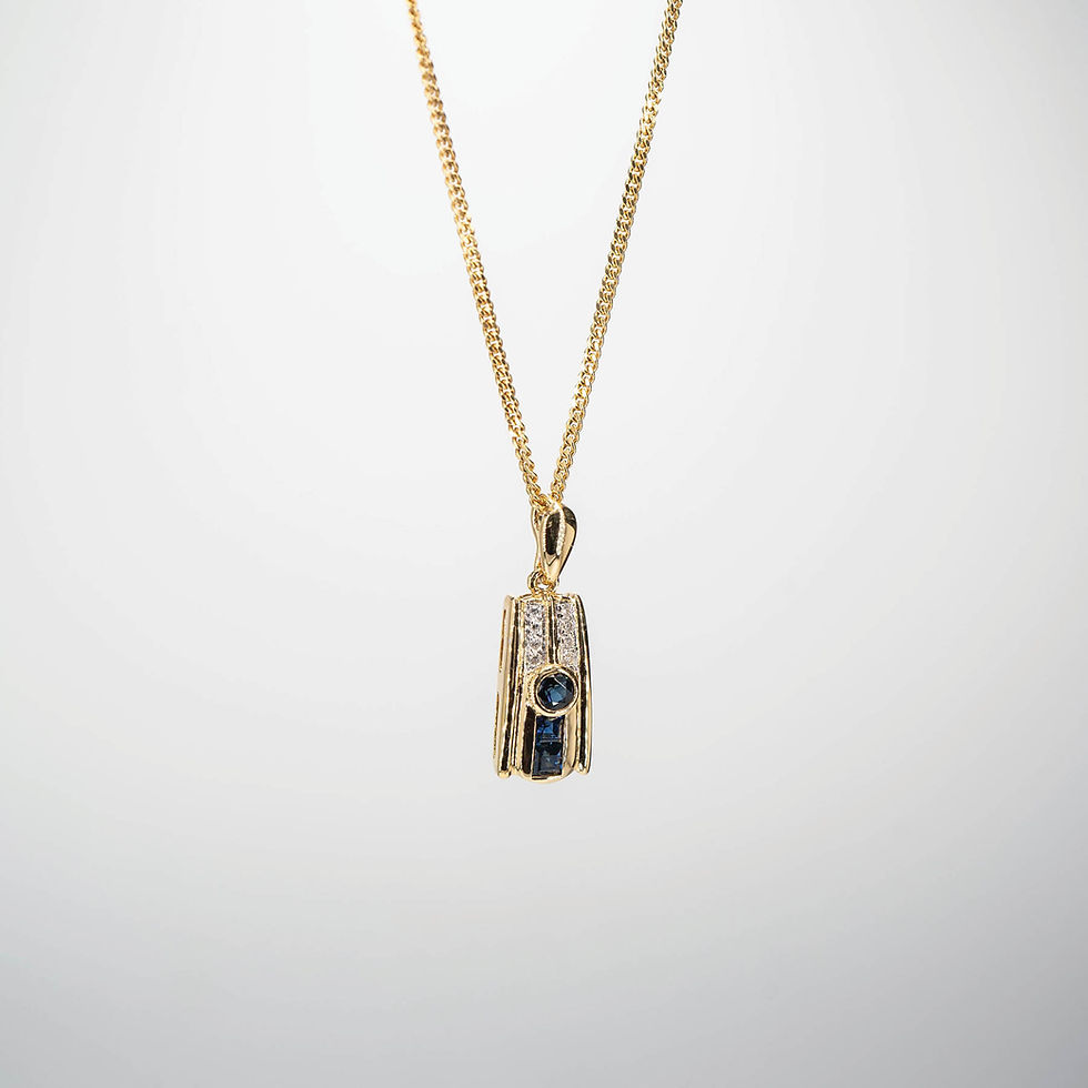 縮圖：Vintage Blue Sapphire and Diamond Pendant in 18K Yellow Gold