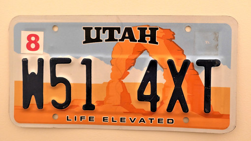 "Delicate Arch", emblème sur plaque voiture de l'Utah