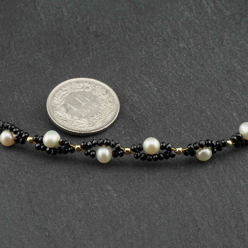 Miniaturbild: Halskette Onyx und Süsswasser Perlen