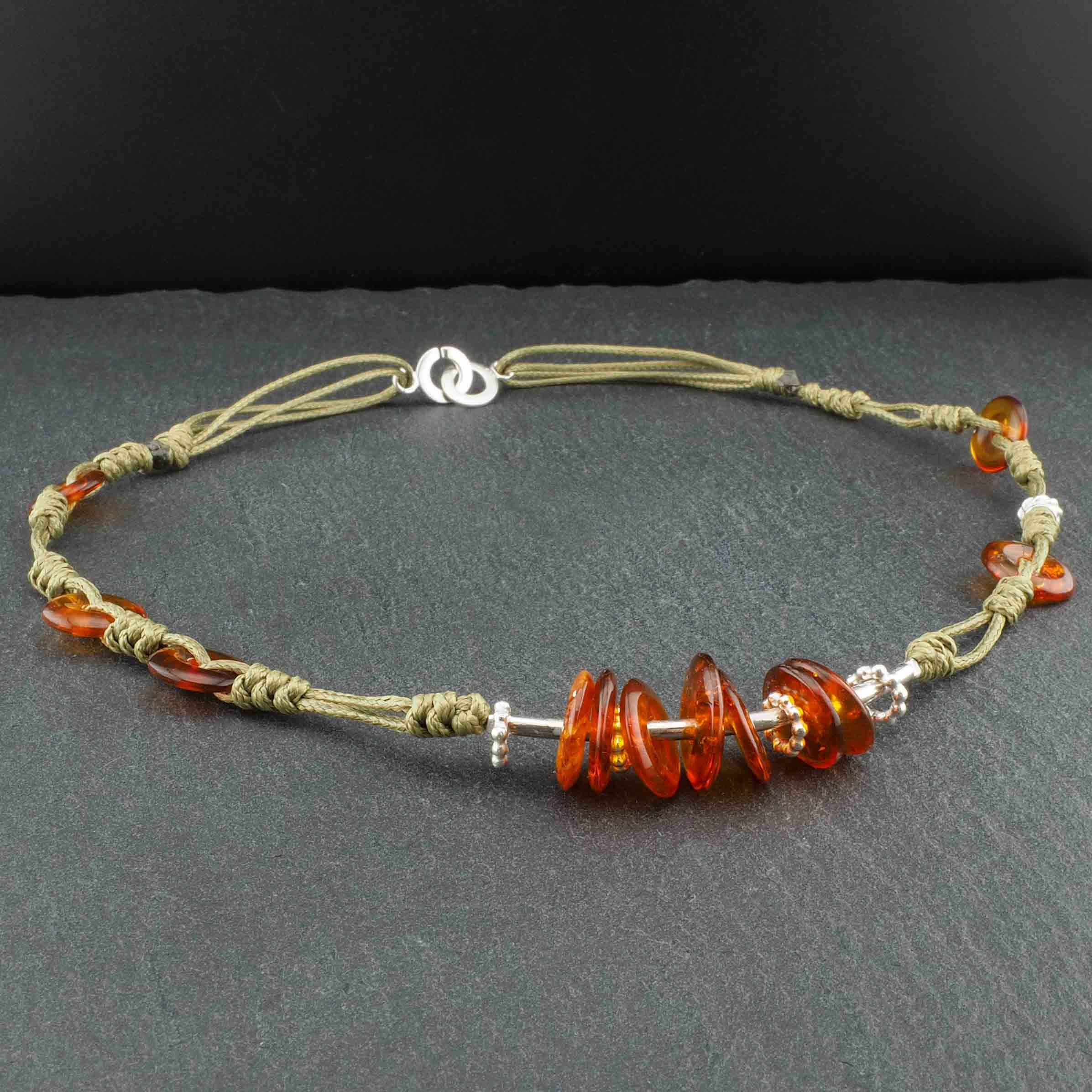 Halskette mit Bernstein Donuts