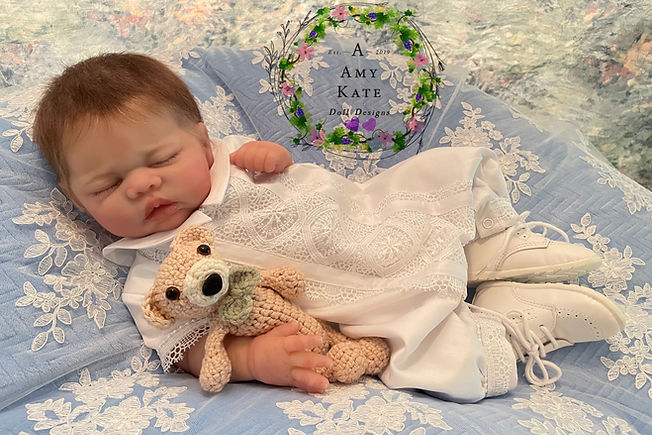 White embroidery lace outfit Phoenix (13).jpeg