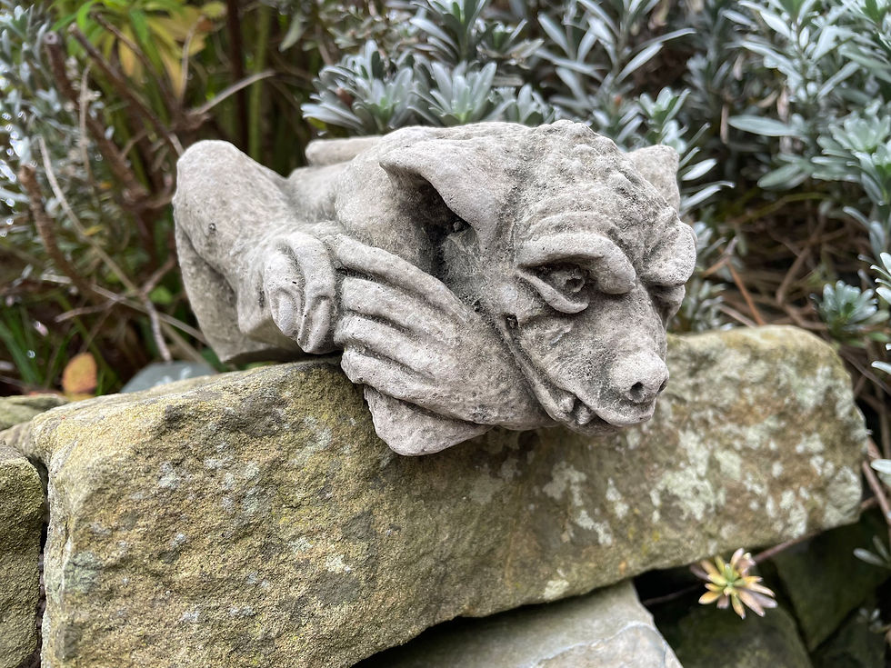 Thumbnail: Stone Garden Ornament - Peeping Gremlin