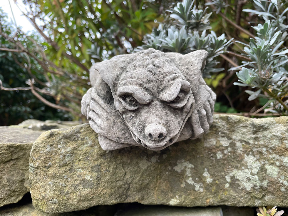 Thumbnail: Stone Garden Ornament - Peeping Gremlin