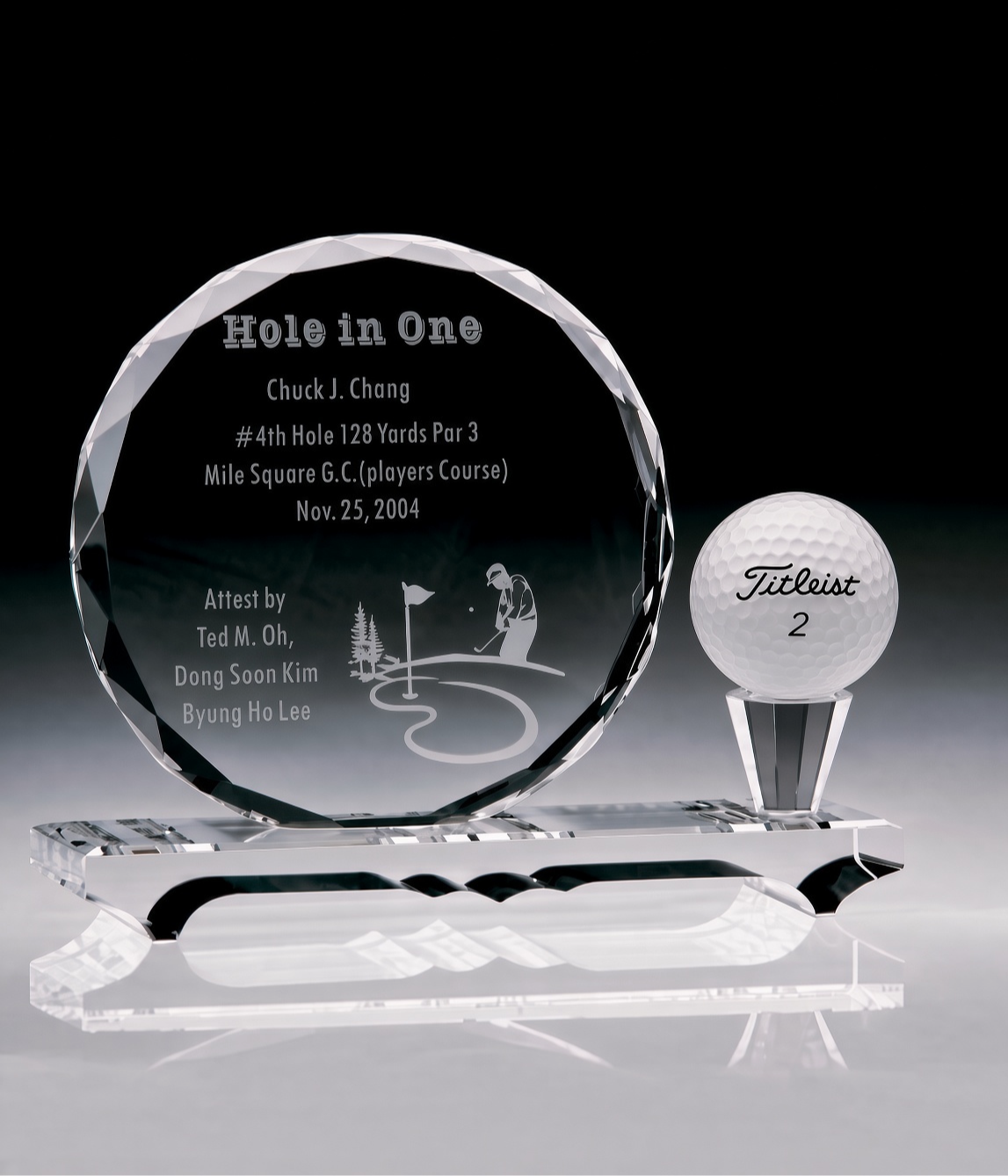 CYJ220 Golf Ball on Tee Award