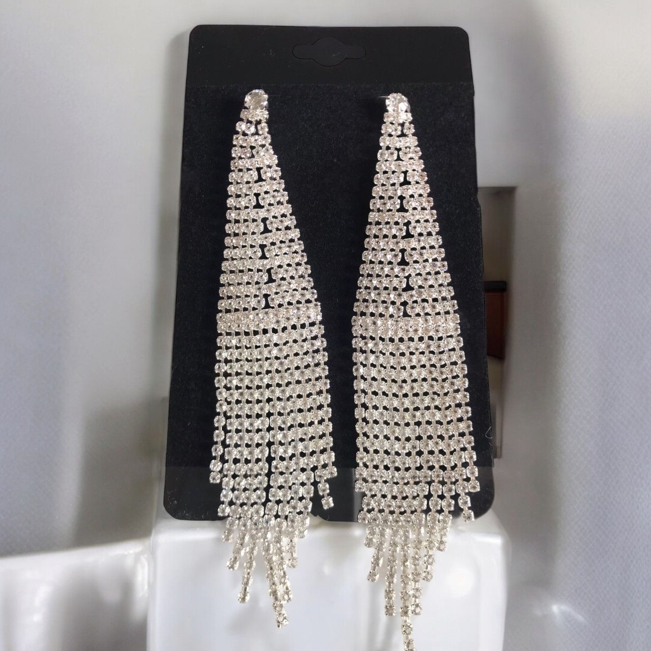 Brinco Strass Longo Torre