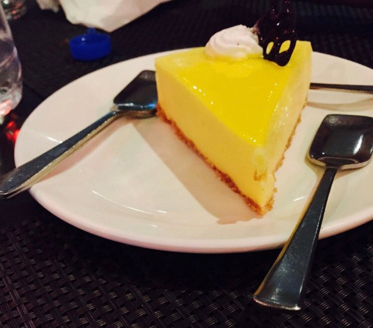 LEMON CHEESE CAKE