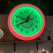 navcourclockneonsign