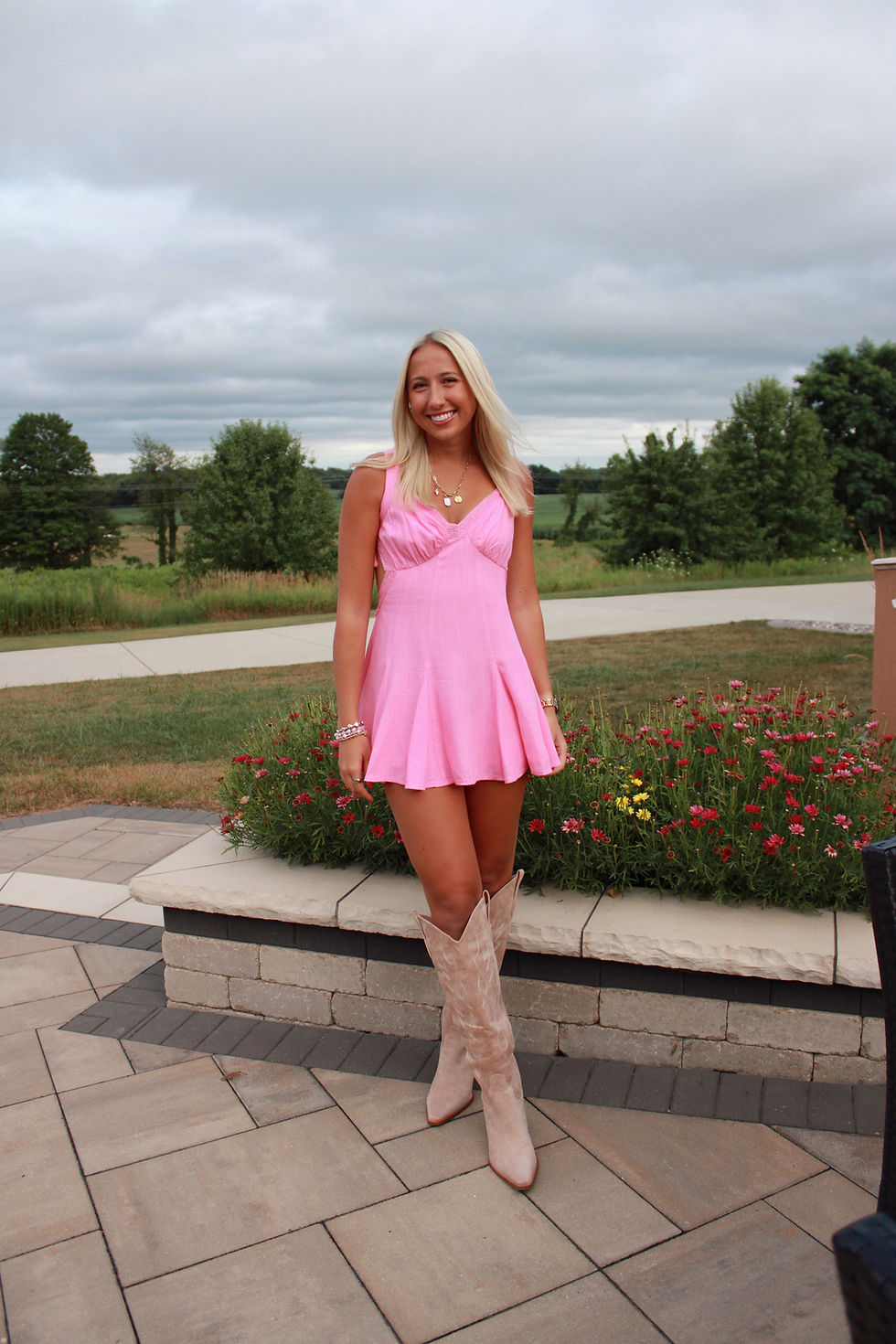 Thumbnail: Sweetheart Neckline Mini Dress