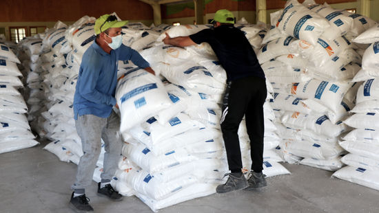 Pequeños agricultores son beneficiados con la entrega de 3 mil 200 sacos de fertilizante