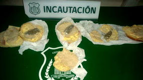 En pan amasado intentan ingresar droga a la cárcel de Los Andes