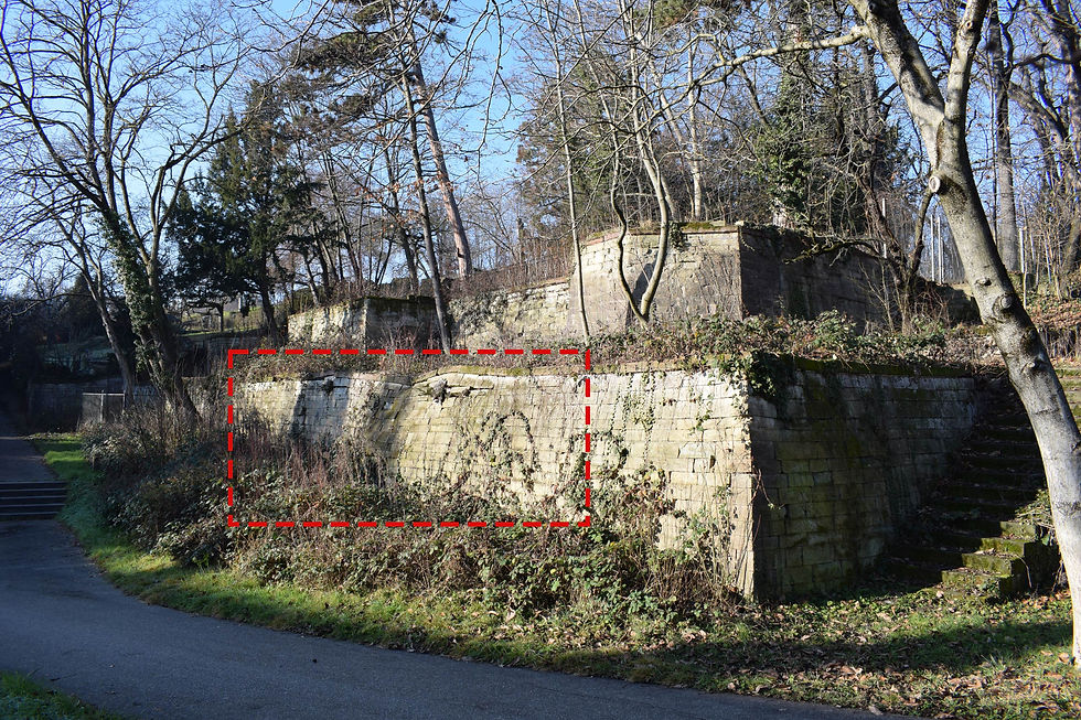 Offene Veranda, vor der Instandsetzung