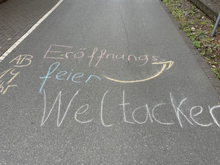 Großes Eröffnungsfest des Wuppertaler Weltackers 