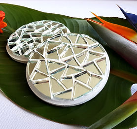 Broken%20mirror%20circle%20coaster%20set
