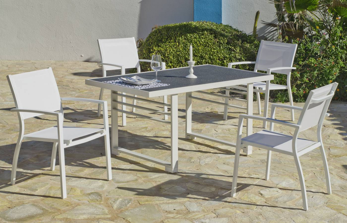 MESAS Y SILLAS DE JARDIN SET AQUA 145 Table & Chairs Set