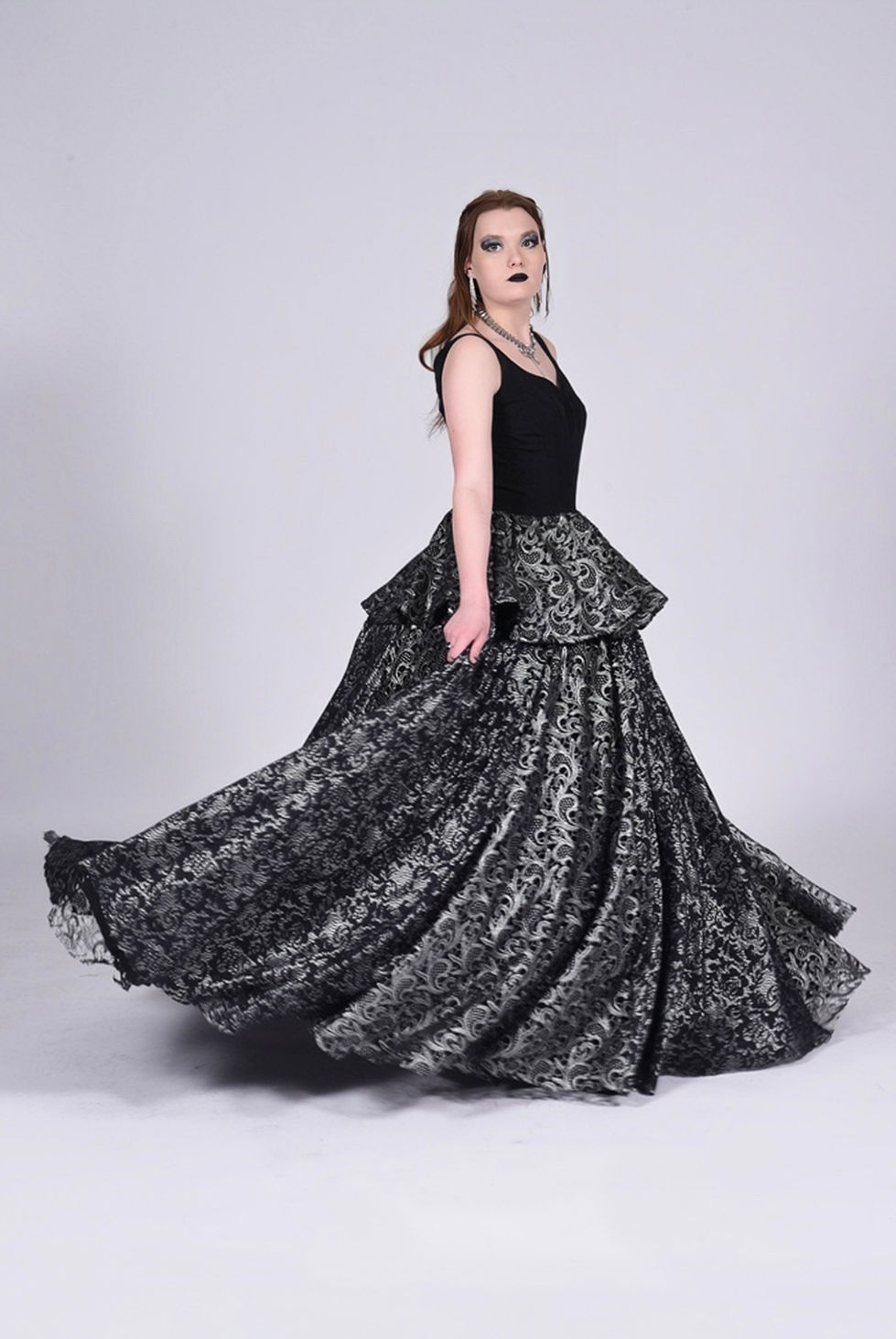 Model: Alex Schuck
Photographer: Maureen Spindler
Outfits: Ulala Sato