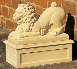 XVIII Century Lion - Makaava leijona