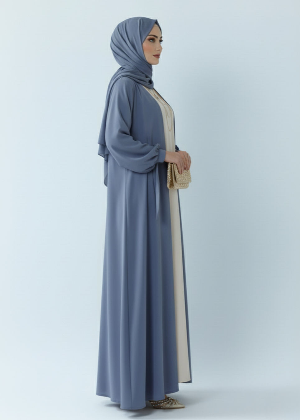 Миниатюра: Model wearing Rania Luxury Abaya in blue