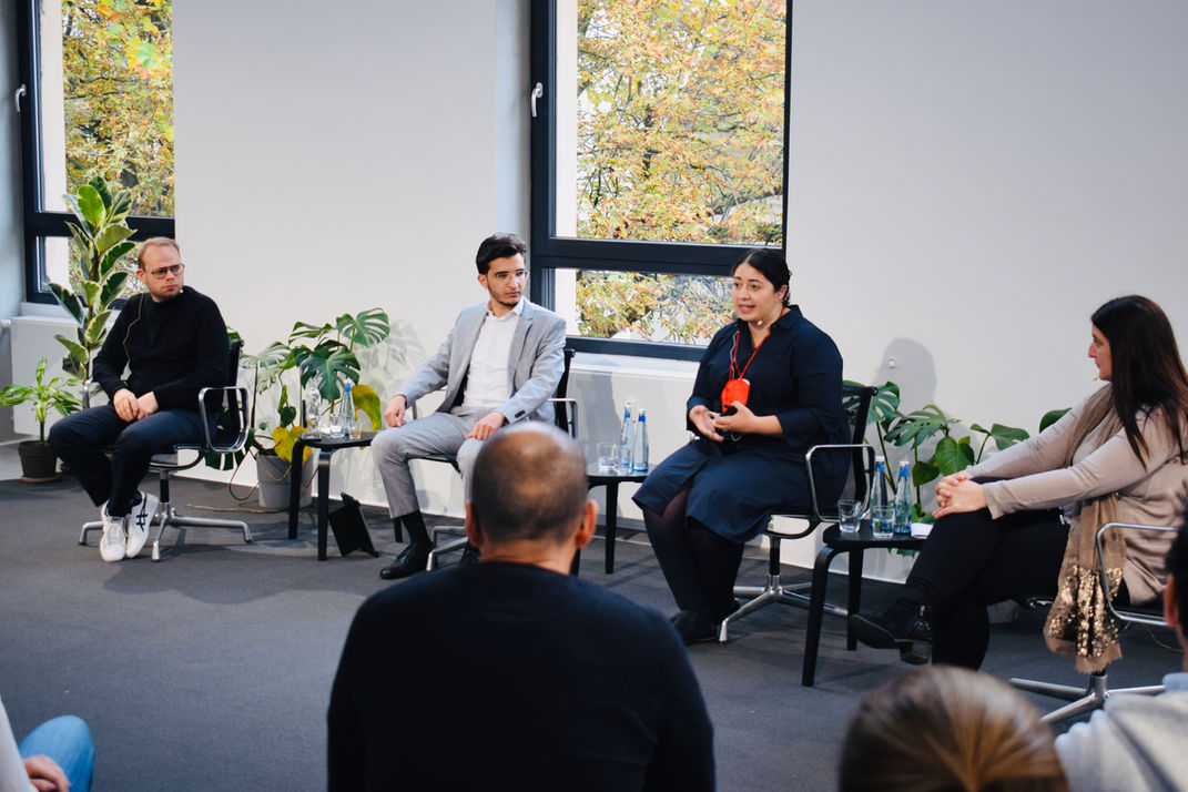 Jade Madani Sanae Abdi Helge Lindh Yazgülü Zeybek