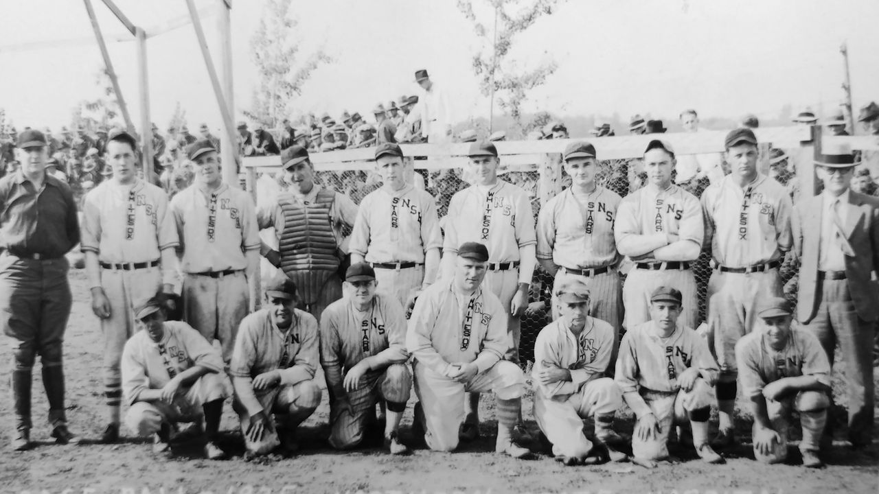 NSH baseball team 1935(2).jpg