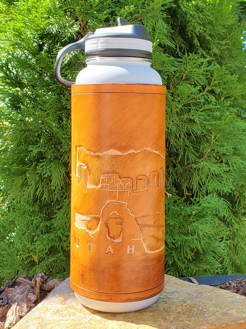 Thumbnail: Tan - 24oz Leather SLC Skyline Sleeve & Bottle
