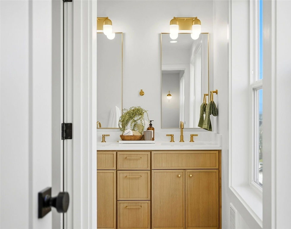 Thumbnail: White Oak Slim Shaker