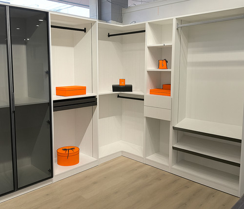 Matte White Closet | Pius Kitchen & Bath