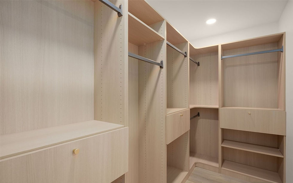 Thumbnail: Oak Closet