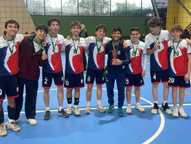 Rochesterianos en la Cima del Vóleibol