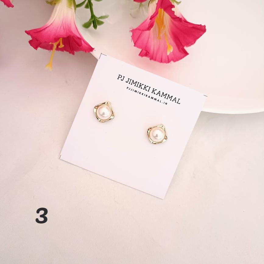Thumbnail: Wester Wear Gold Stud for Women - Daily Wear