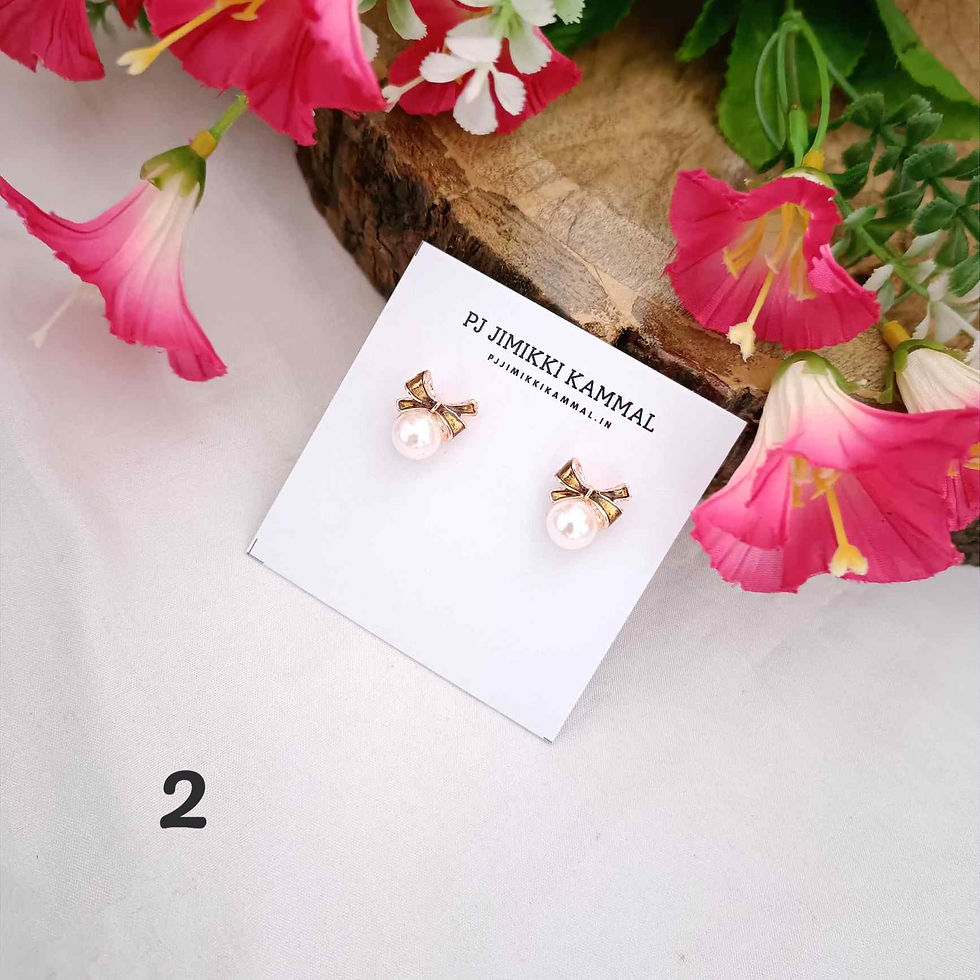 Thumbnail: Bow Knot Pearls Stud Earring