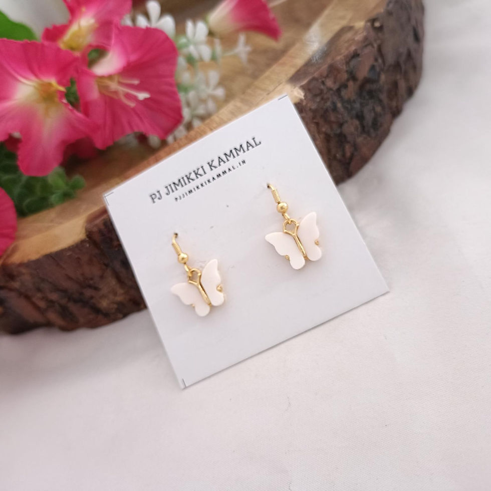 Thumbnail: Butterfly Cute Hoop Earring