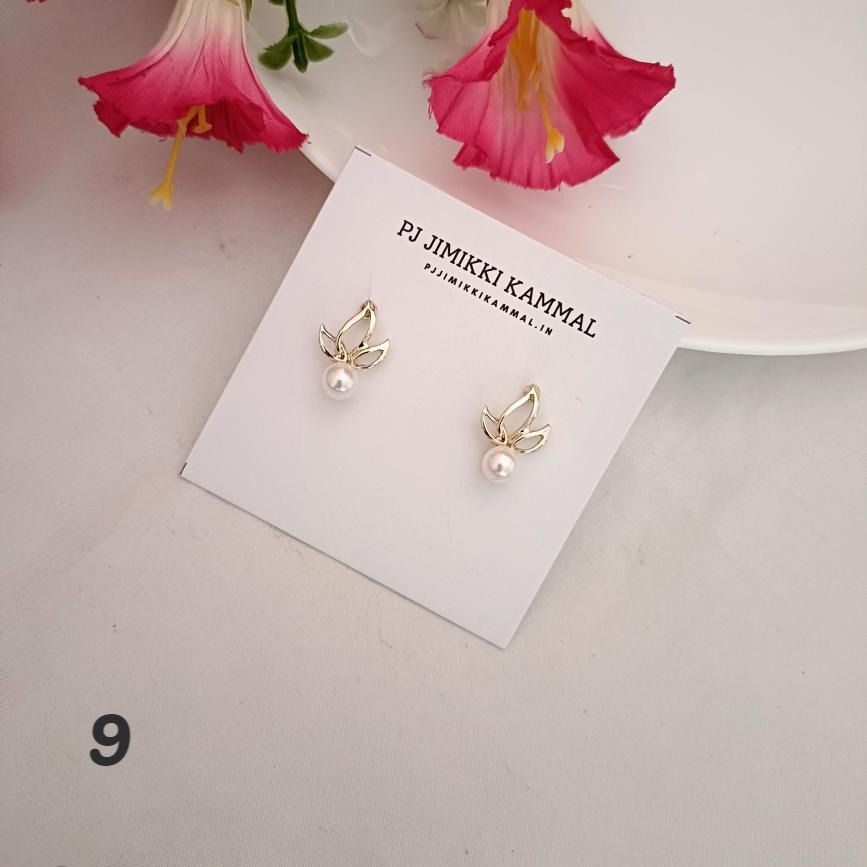 Thumbnail: Wester Wear Gold Stud for Women - Daily Wear