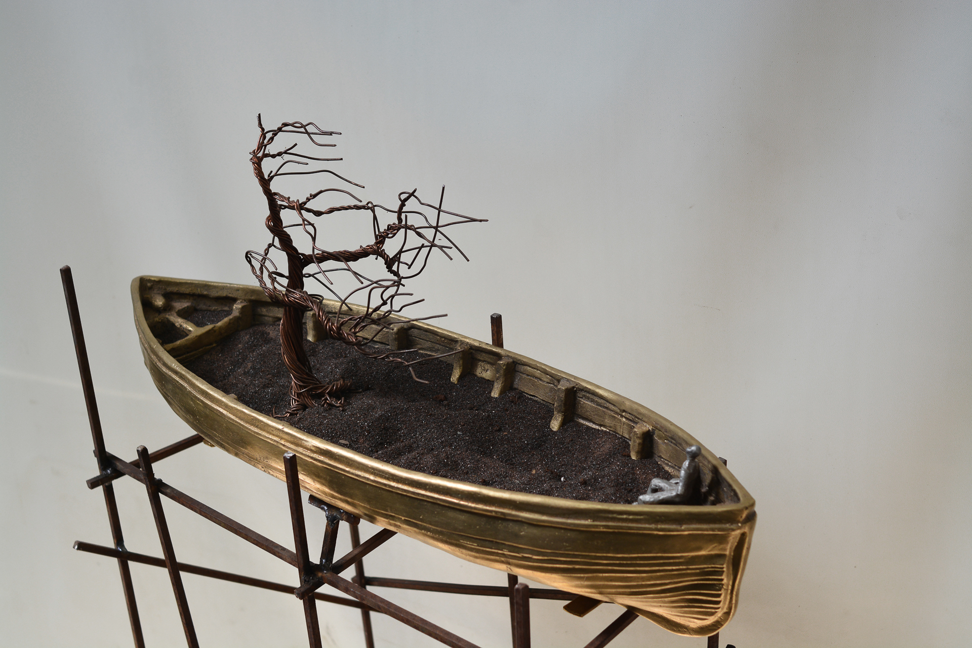 Balsa bronce árbol Titanic. NO Disponible