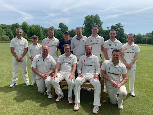 Men's senior cricket.jpeg