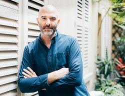 Mickaël Darthiail au cabinet