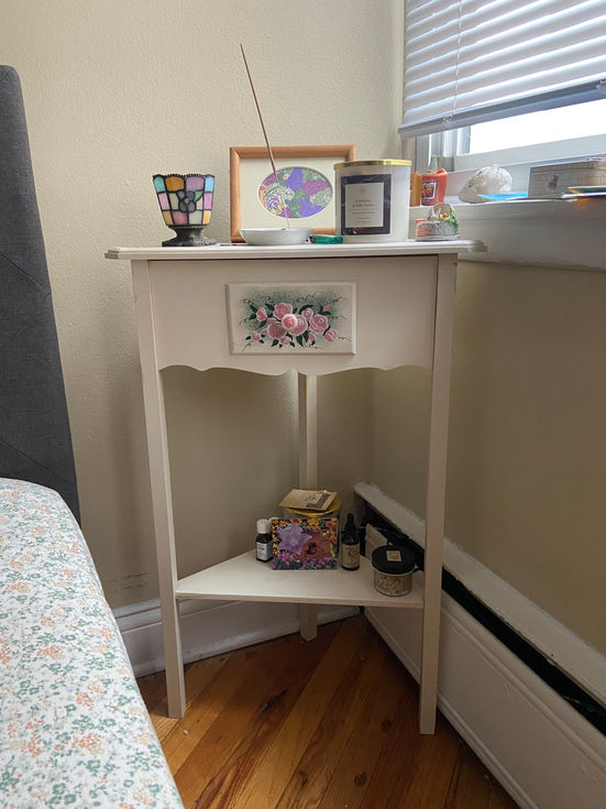 BedsideTable3