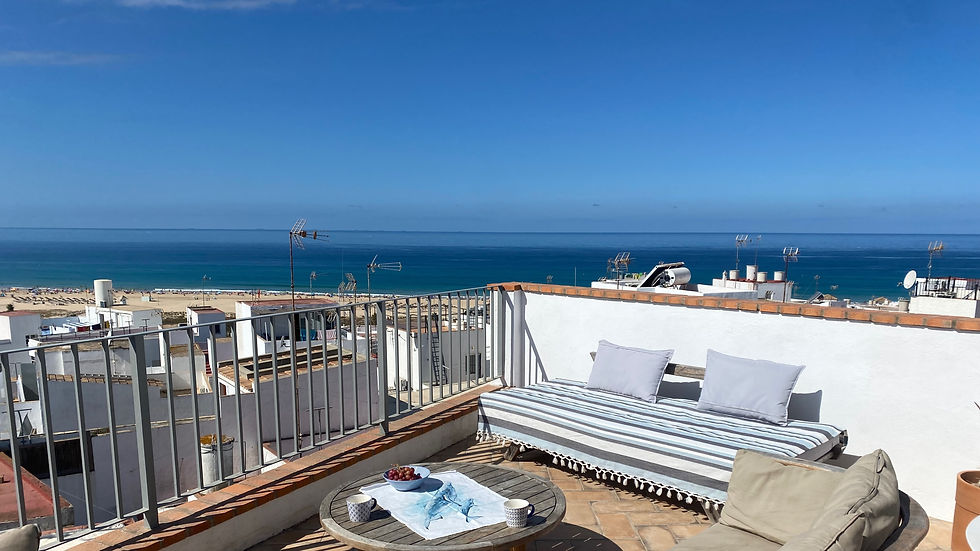 Großzügige Dachterrasse mit fantastischem Meerblick