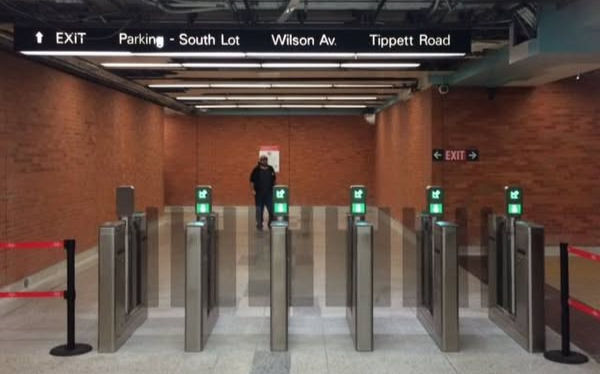 PRESTO Tap barrier at stations