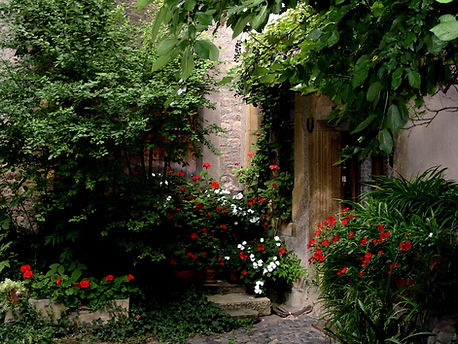 smrlandscapes.co.uk, gardening services in swindon and wiltshire