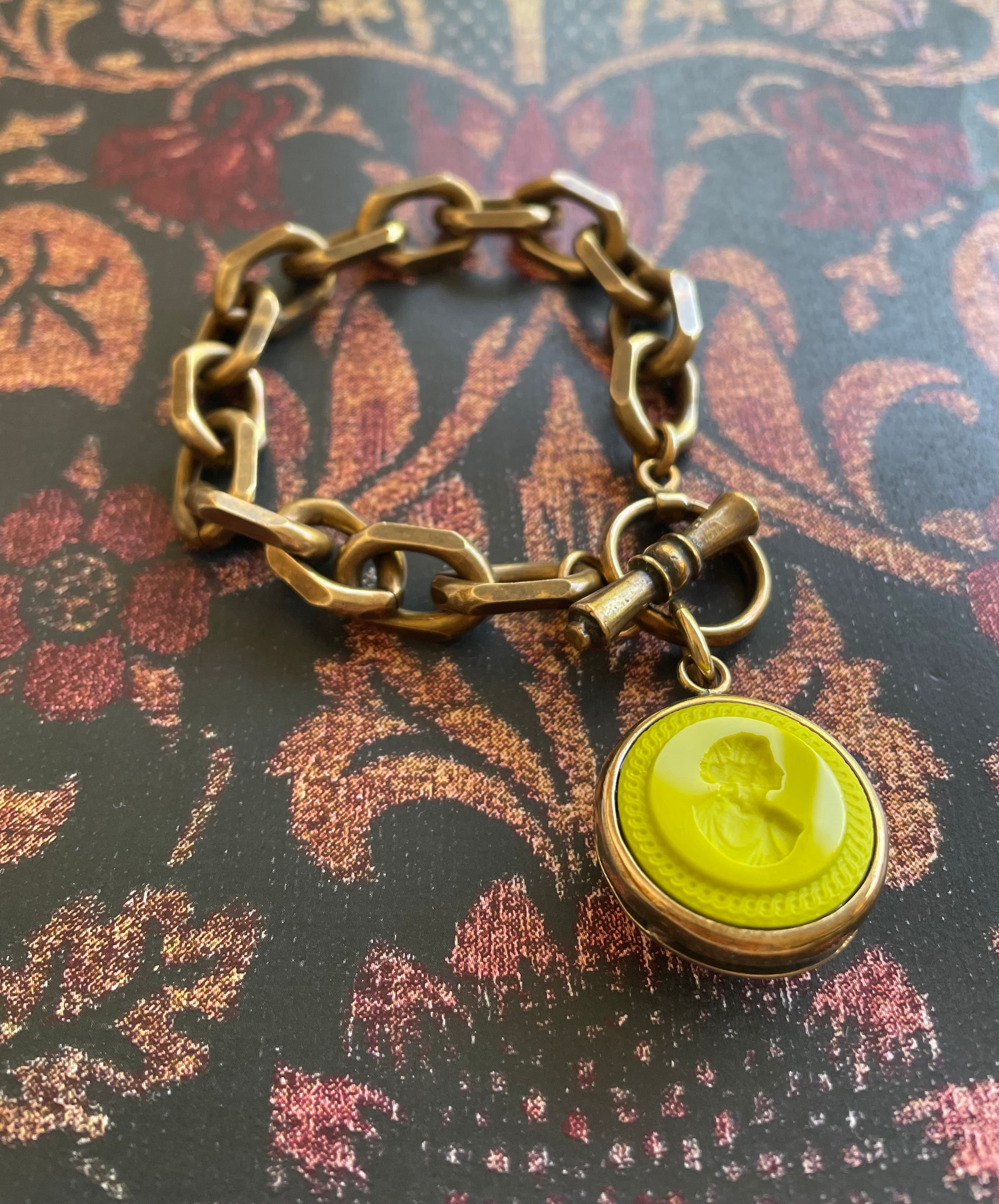 Ivy Domed Back Acide Intaglio Charm Bracelet