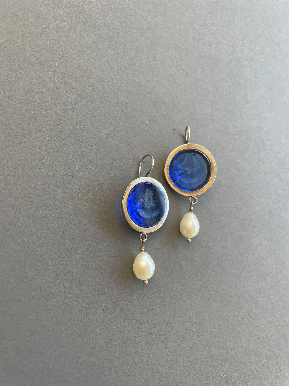 Thumbnail: Sapphire Intaglio Pearl Drop Earrings