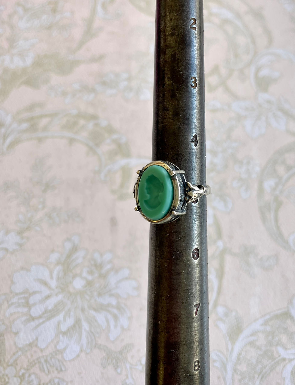 Thumbnail: Mint Intaglio Ring