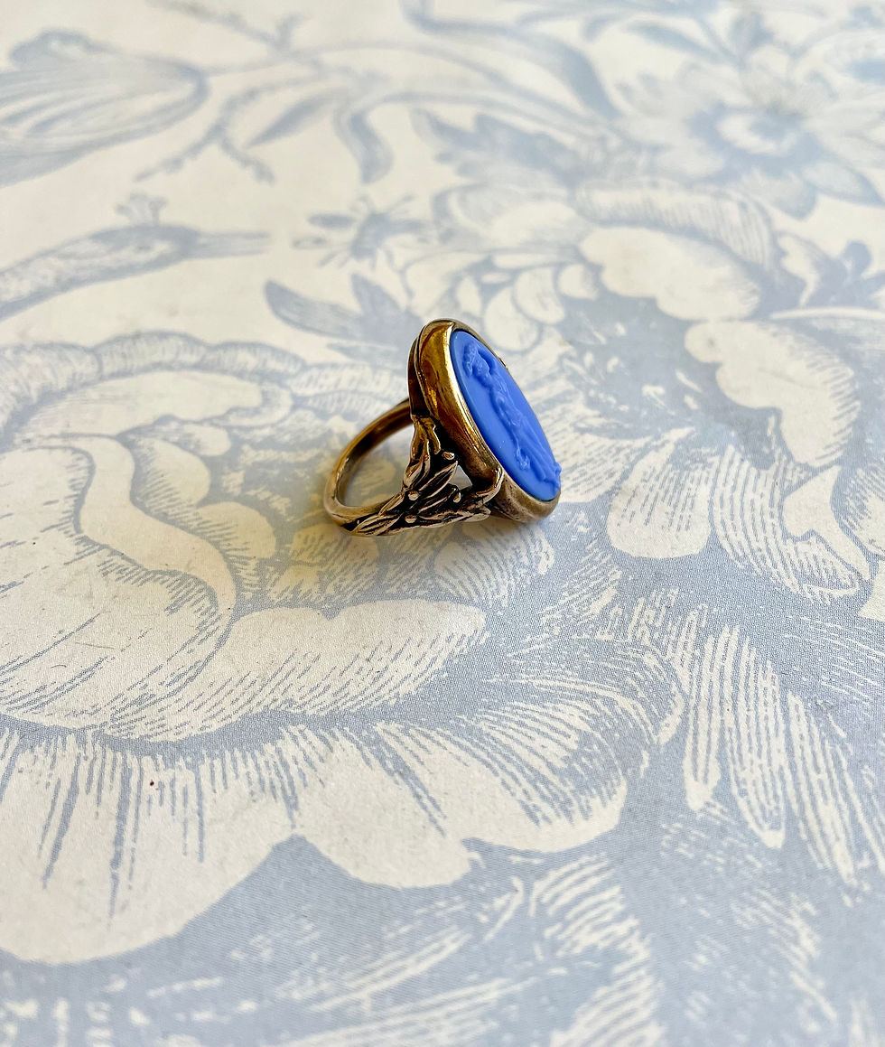 Thumbnail: French Blue Cameo Ring