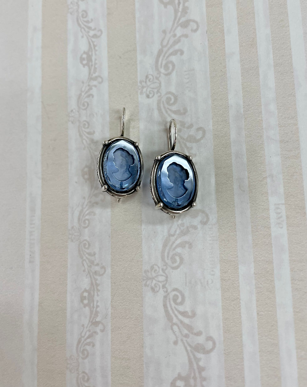 Thumbnail: Periwinkle Intaglio Silver Earrings
