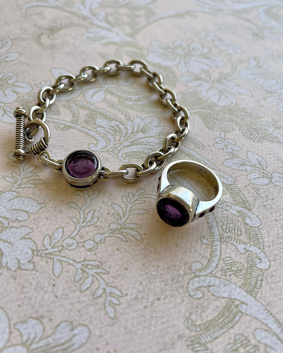 Thumbnail: Silver Intaglio Singlet Bracelet