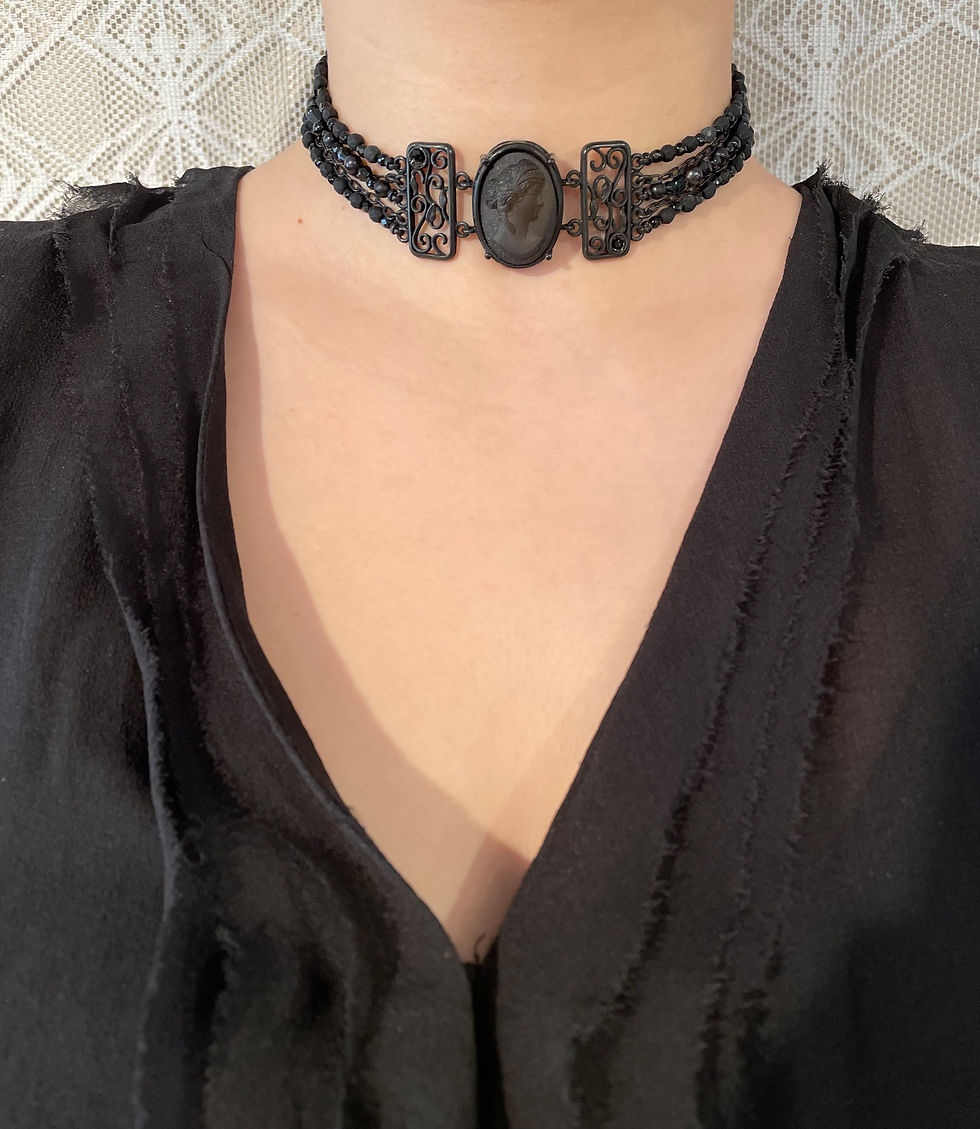 Thumbnail: Noir~ Chocolate Cameo Jet Choker