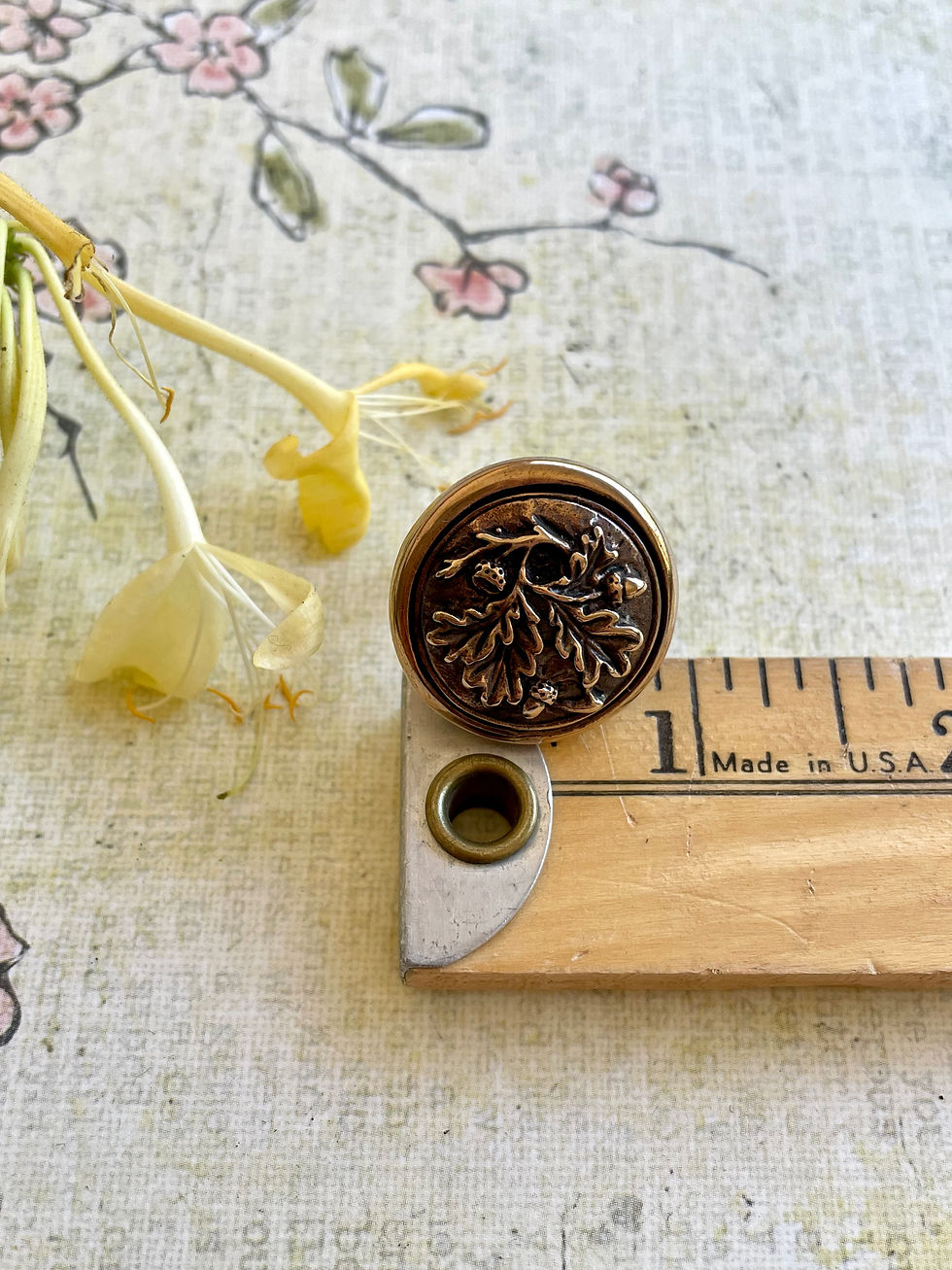 Thumbnail: Acorn Ring